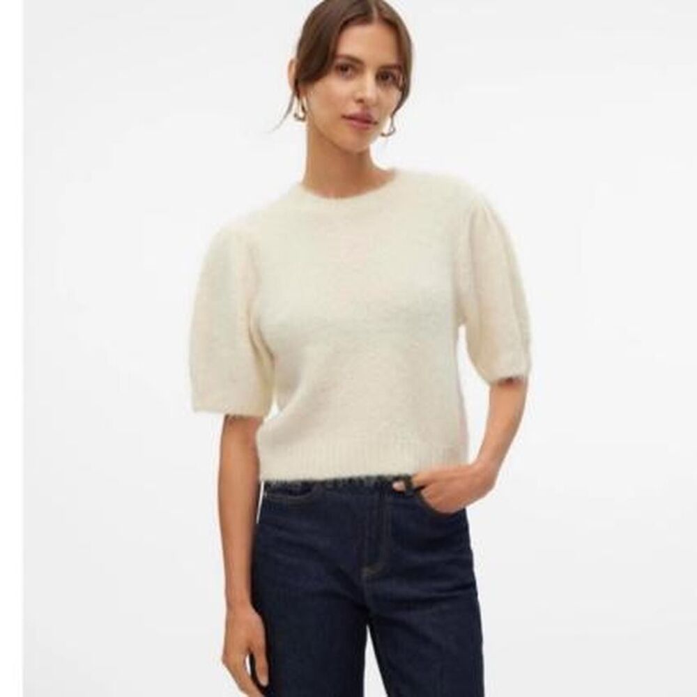 Abercrombie-fitch Women's Cream and White Blouse